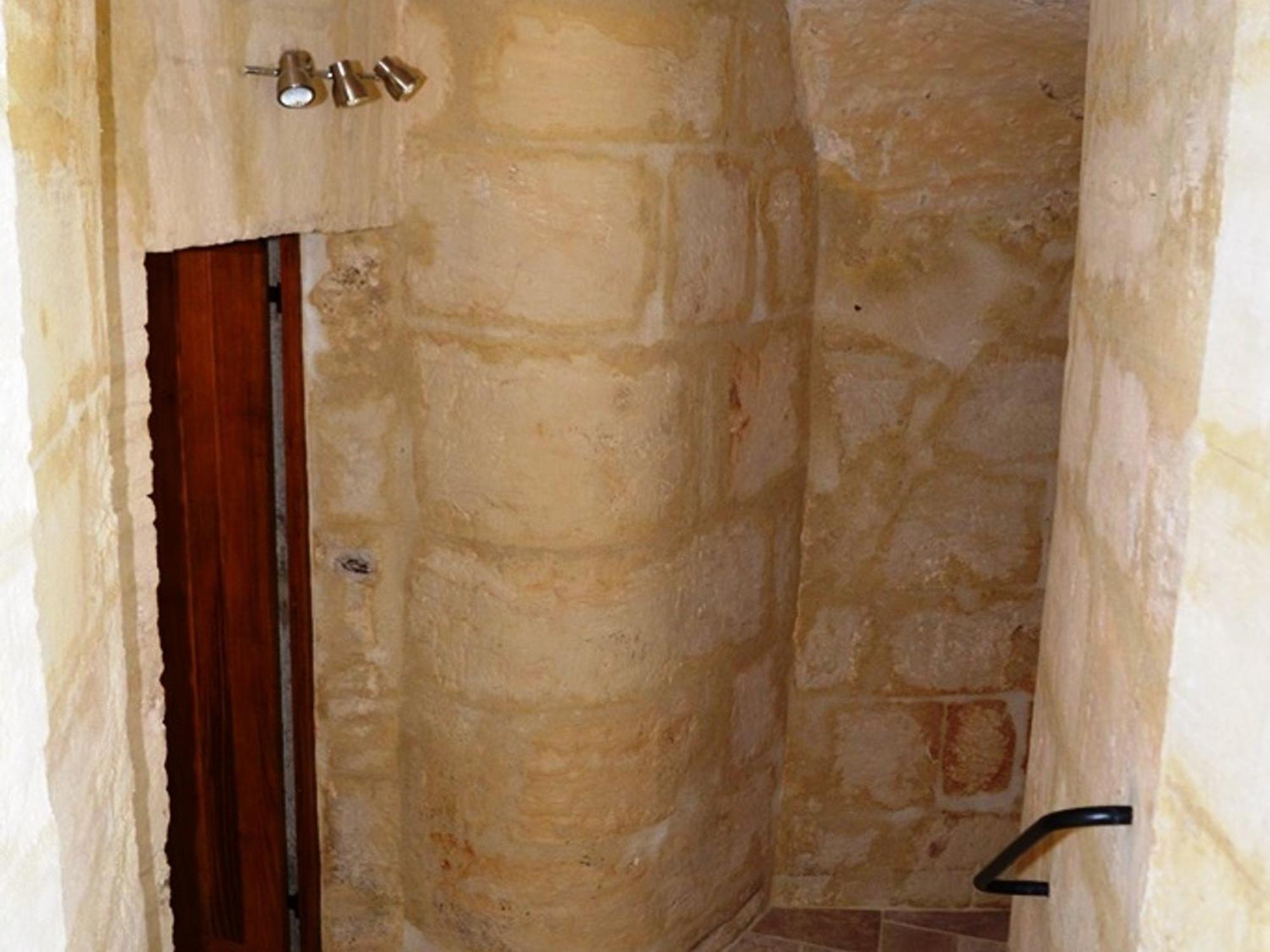 Maison Troglodyte Elegante Avec Spa, Salle De Jeux Et Jardin Clos A Vouvray - Fr-1-381-87 Luaran gambar