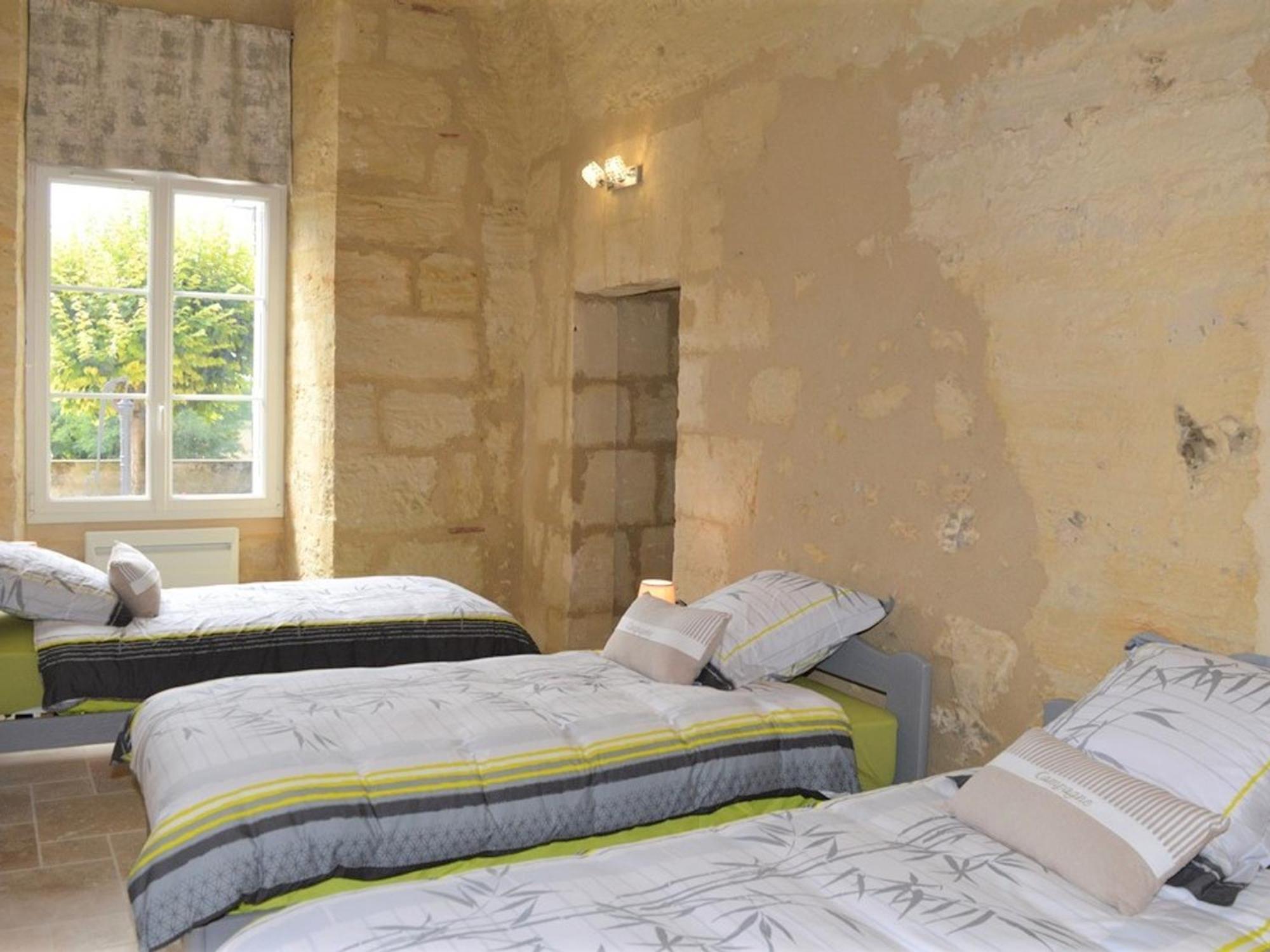Maison Troglodyte Elegante Avec Spa, Salle De Jeux Et Jardin Clos A Vouvray - Fr-1-381-87 Luaran gambar