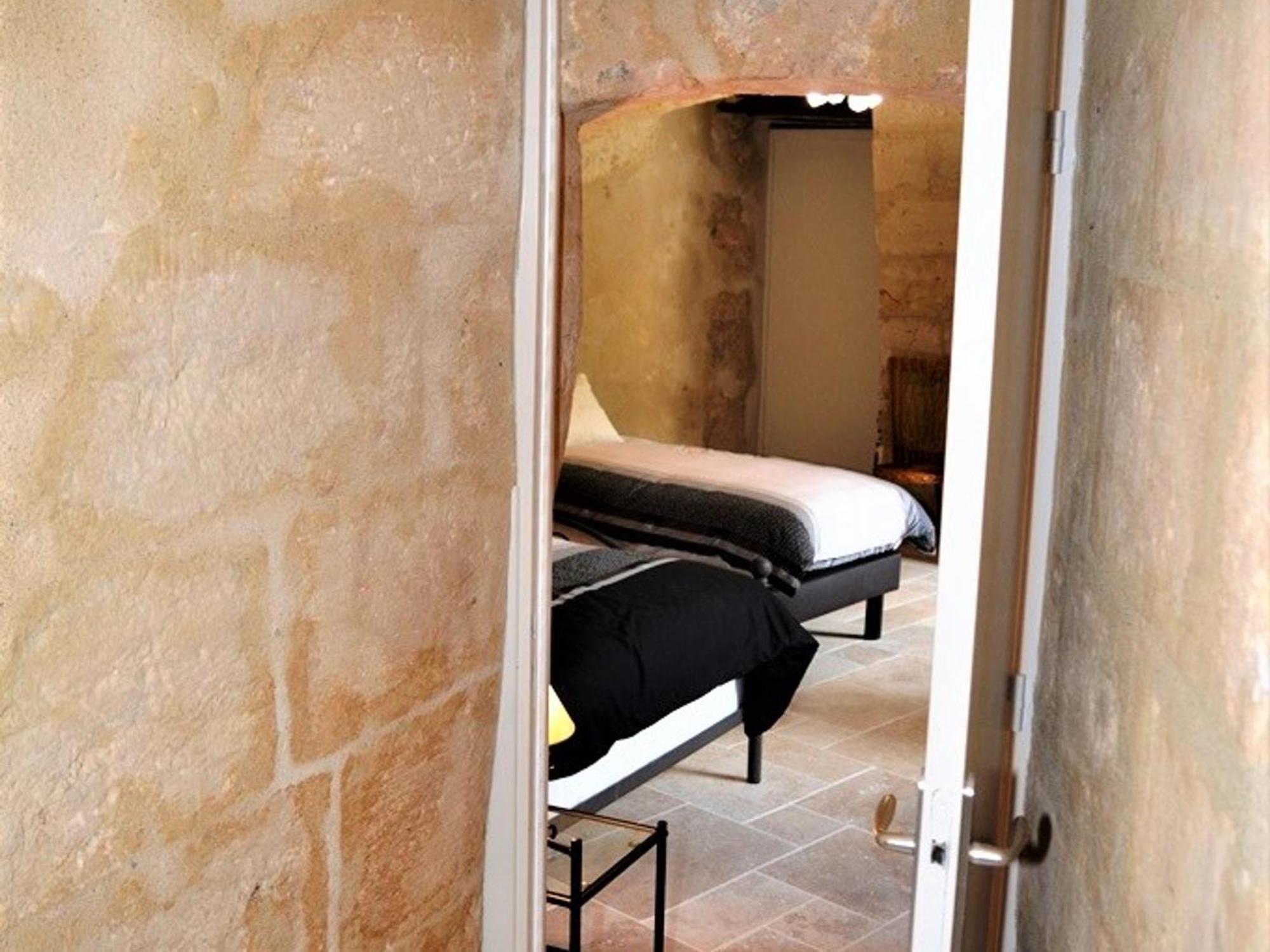 Maison Troglodyte Elegante Avec Spa, Salle De Jeux Et Jardin Clos A Vouvray - Fr-1-381-87 Luaran gambar