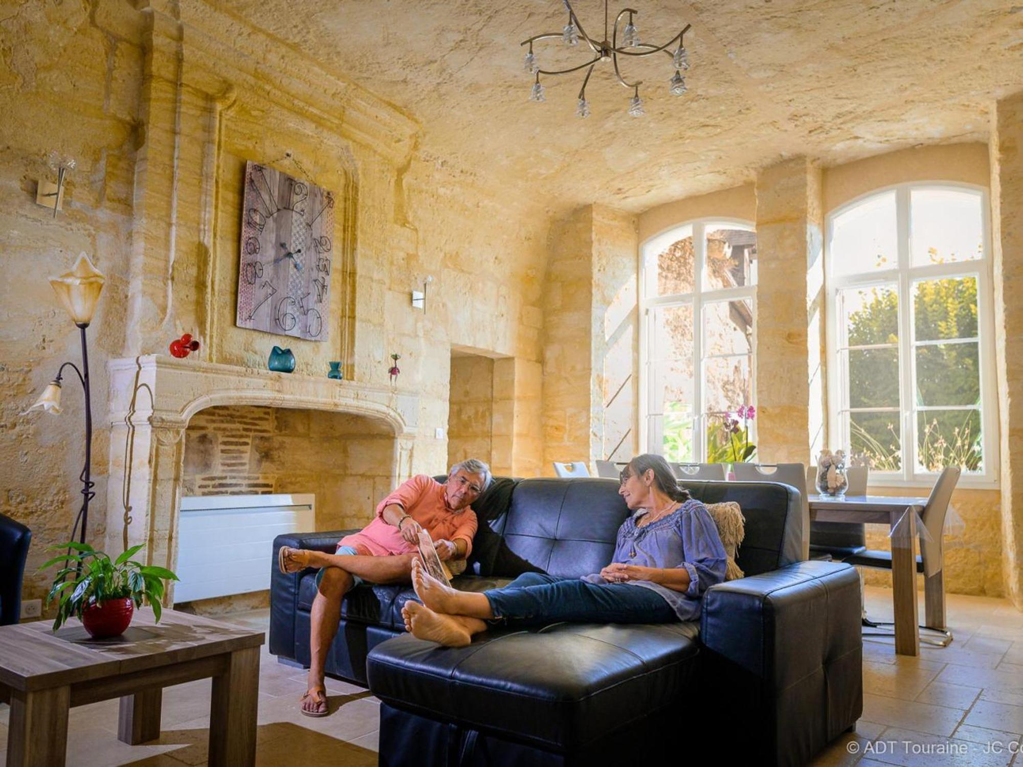 Maison Troglodyte Elegante Avec Spa, Salle De Jeux Et Jardin Clos A Vouvray - Fr-1-381-87 Luaran gambar